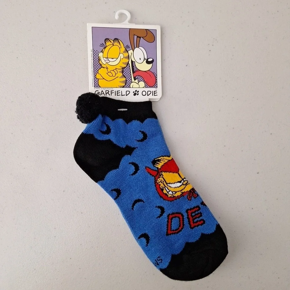 Vintage GARFIELD The Cat HALLOWEEN DEVIL Crew Socks Women's Size 9-11  NEW
